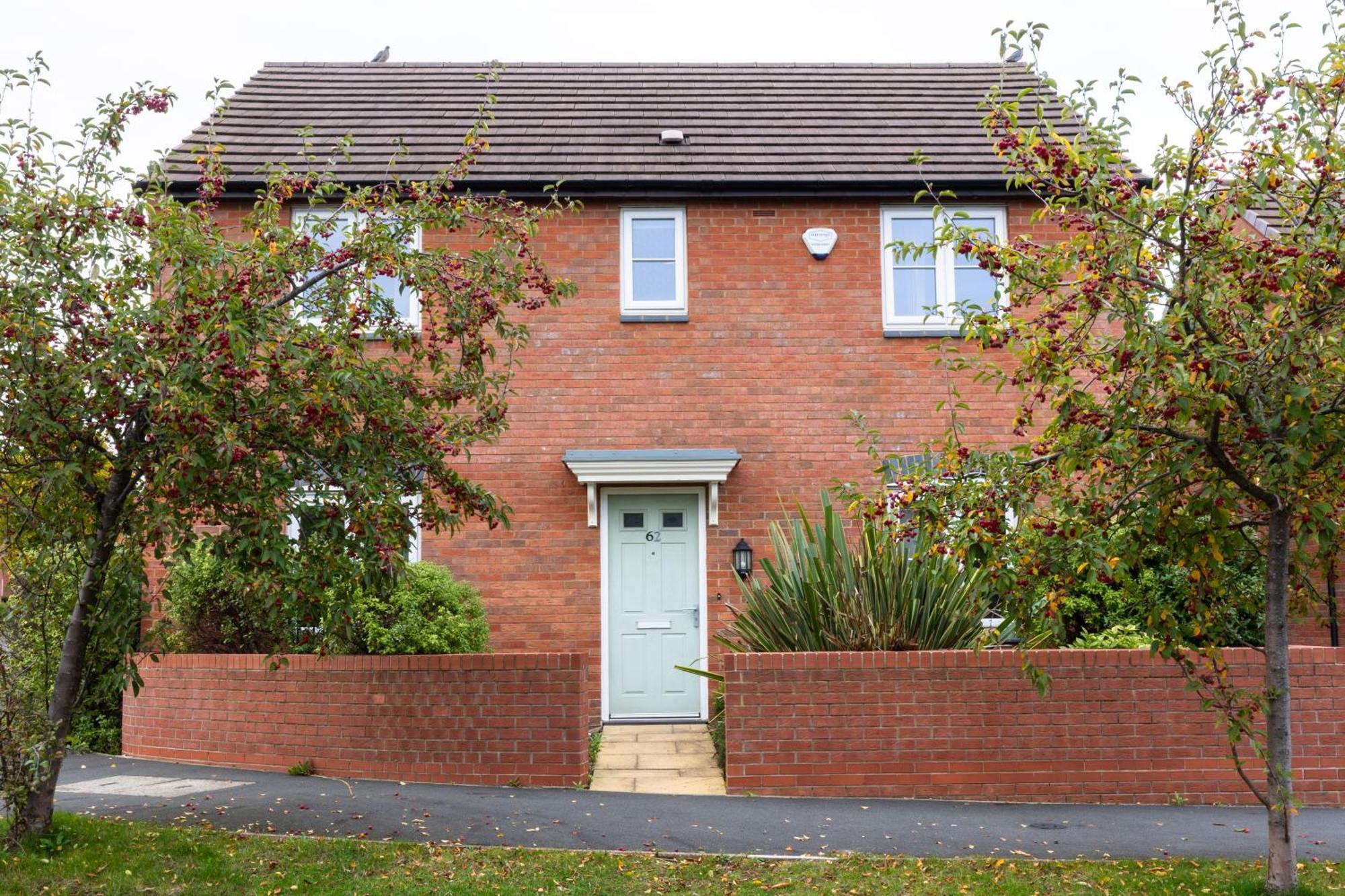 Spacious 4-Bedroom Home Near City Centre With Parking Nottingham Exterior foto